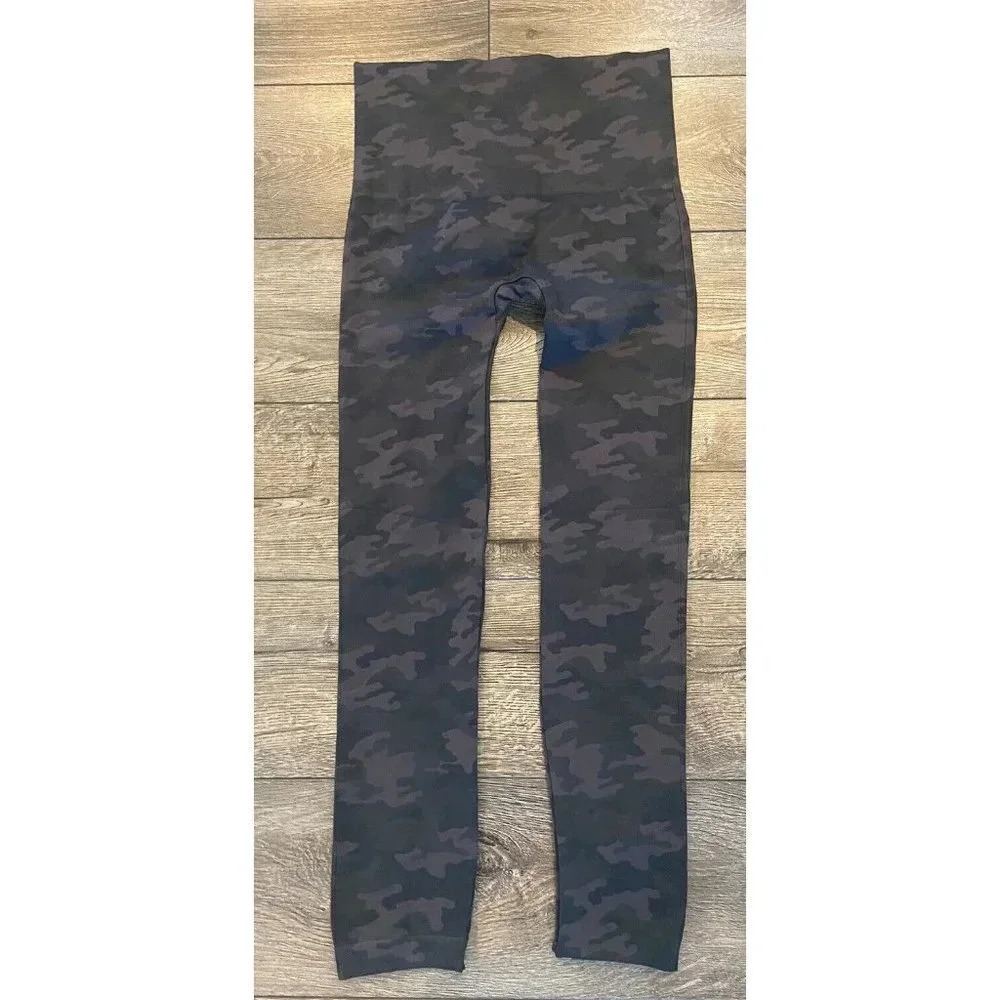 Spanx Leggings Olive Green Gray Camo Size 1X